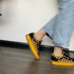 Vans BLACK AND YELLOW checkered sneakers Womens 8.5 Men’s 7.0